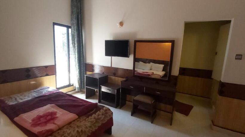 اتاق استاندارد, Mount Heaven Hotel Murree