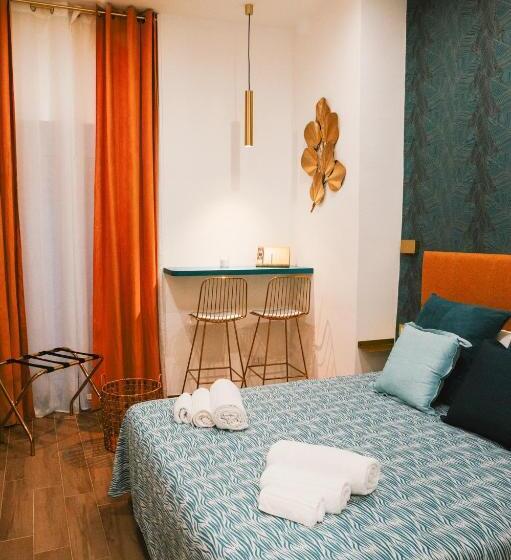 اتاق استاندارد با بالکن, Dimora Petra  Suites