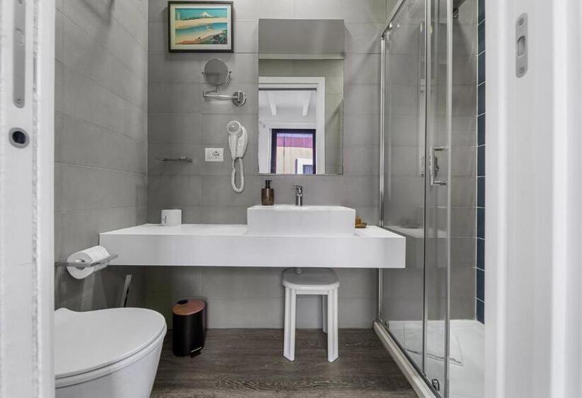 Люкс Кровать Кинг, Ukiyo Suites And Rooms