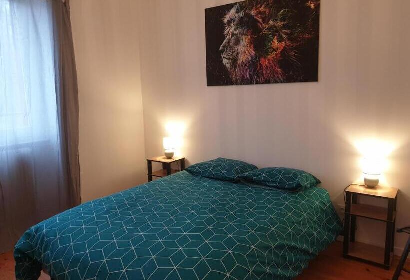 Pokój Standard, Sas Road Runner Café