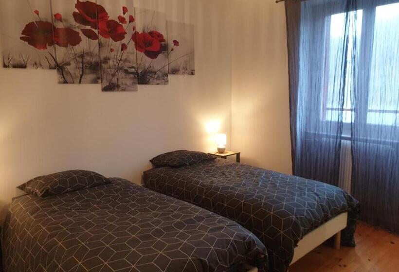 Pokój Standard, Sas Road Runner Café