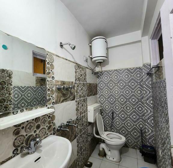 デラックスルーム, Woodzo Kasol