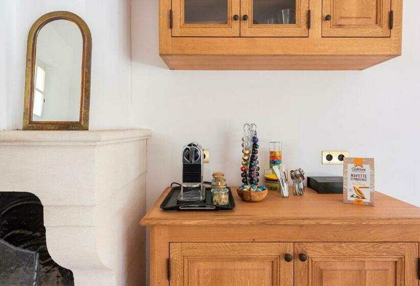 수피리어 룸, Mas De Lure