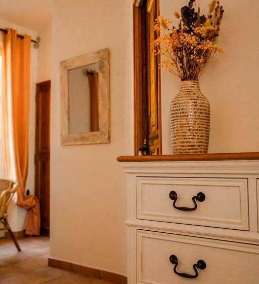 수피리어 룸, Mas De Lure