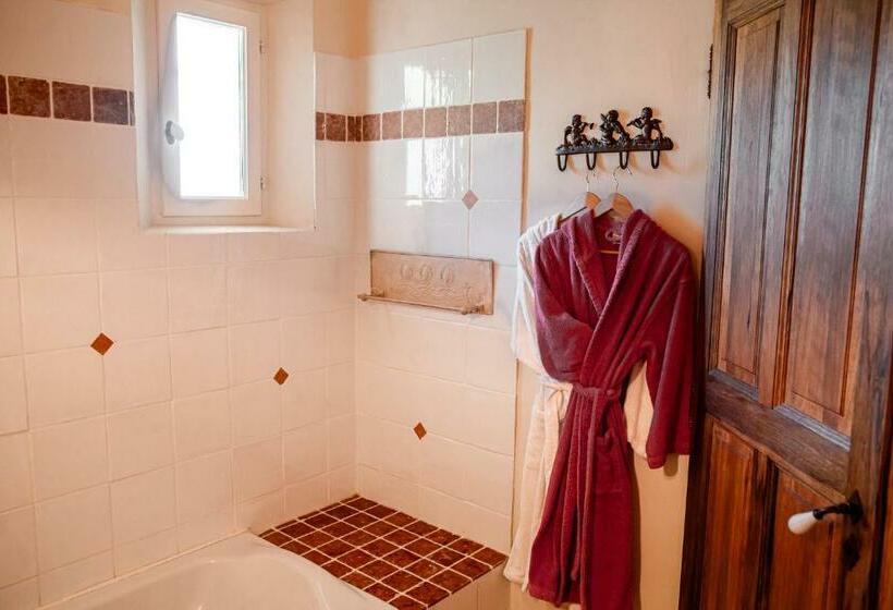 수피리어 룸, Mas De Lure