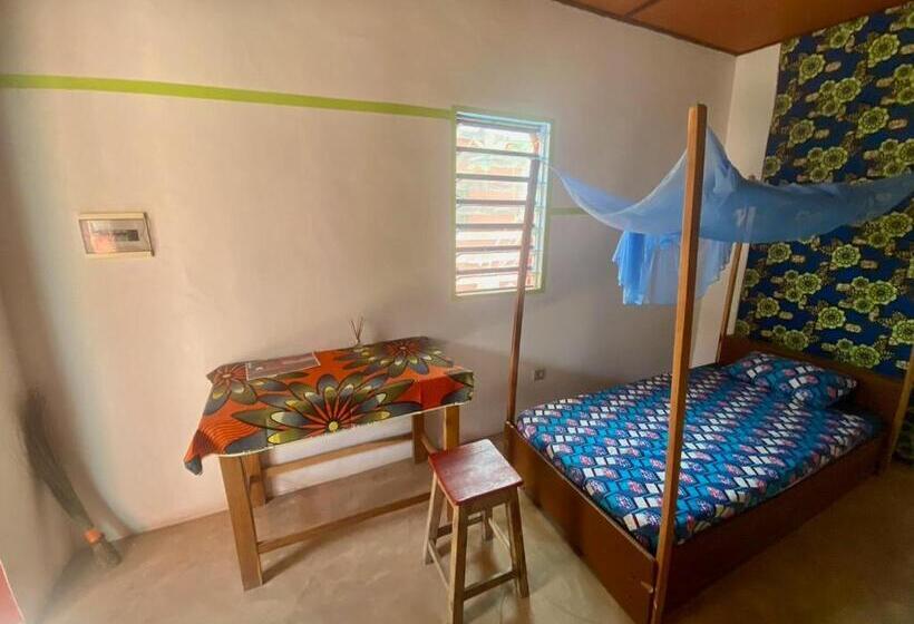 스탠다드 트리플 룸, Cdac Elijah Espace Culturel