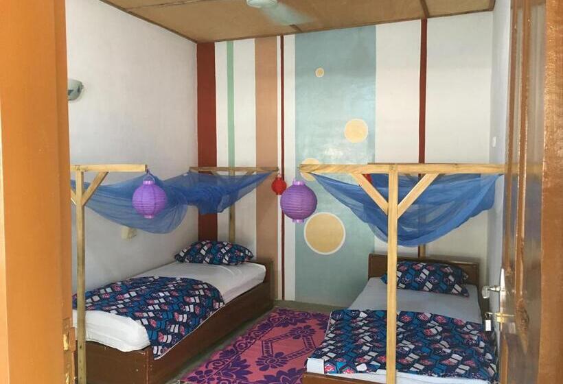 이코노미 룸, Cdac Elijah Espace Culturel