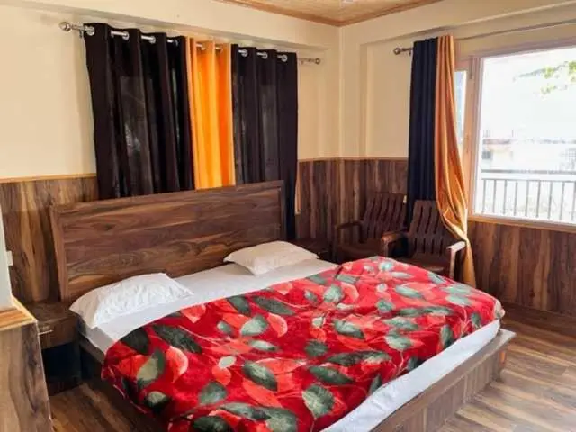シングルデラックスルーム, Gayatri Lodge