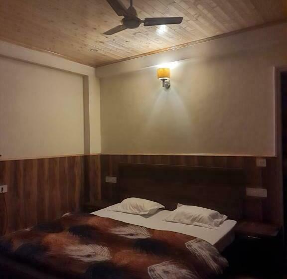 Pokój Deluxe Jednoosobowy, Gayatri Lodge