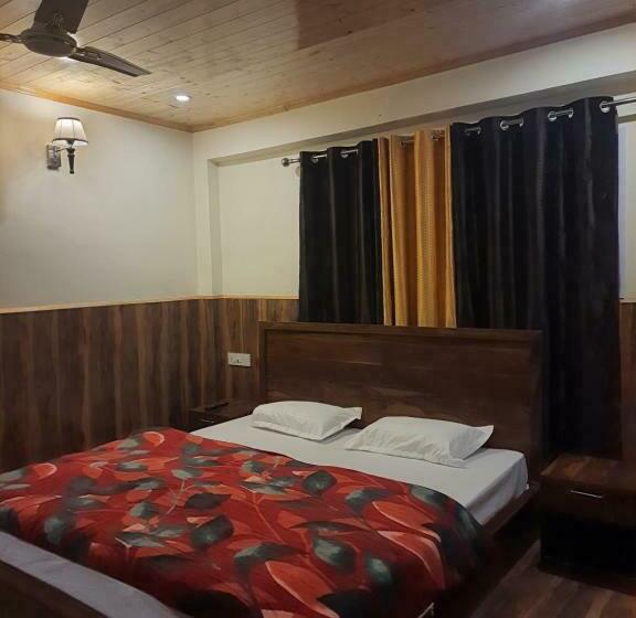 Pokój Deluxe Jednoosobowy, Gayatri Lodge