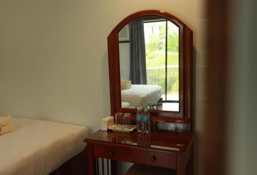 سوییت اجرایی, Bohol Plaza Mountain Resort And Restaurant