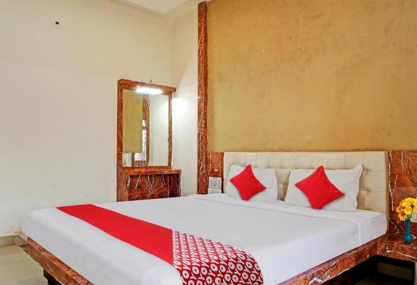 اتاق کلاسیک سه تخته, Flagship Bliss Inn