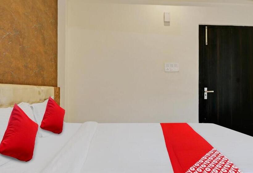 اتاق کلاسیک سه تخته, Flagship Bliss Inn