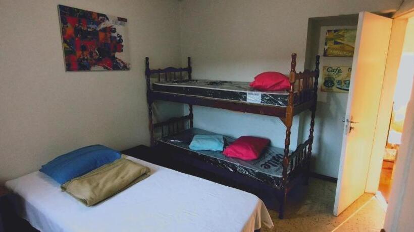 חדר סטנדרט לשלושה, La Musica Hostel Ouro Preto