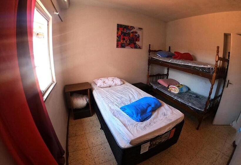 חדר סטנדרט לשלושה, La Musica Hostel Ouro Preto