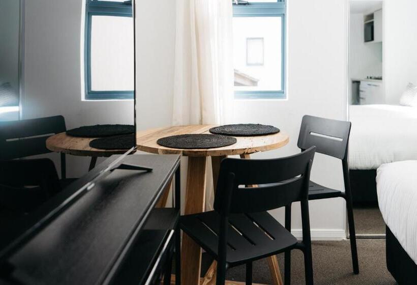 Студия Стандарт, Gabba Central Apartments