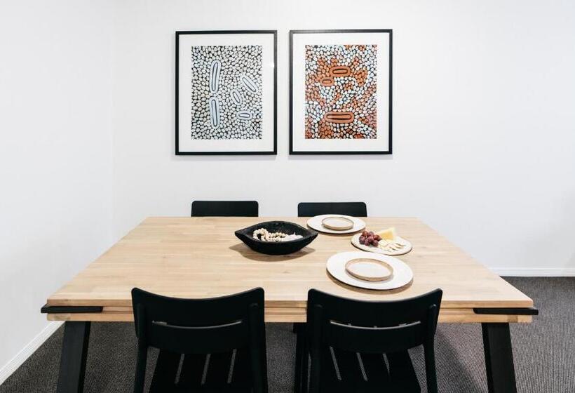 Апартаменты 1 Спальня, Gabba Central Apartments