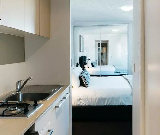 スタンダードスタジオ, Gabba Central Apartments