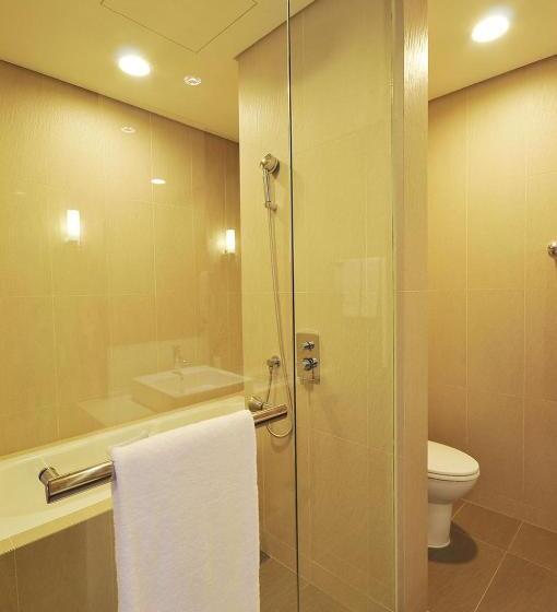 اتاق استاندارد, Academy