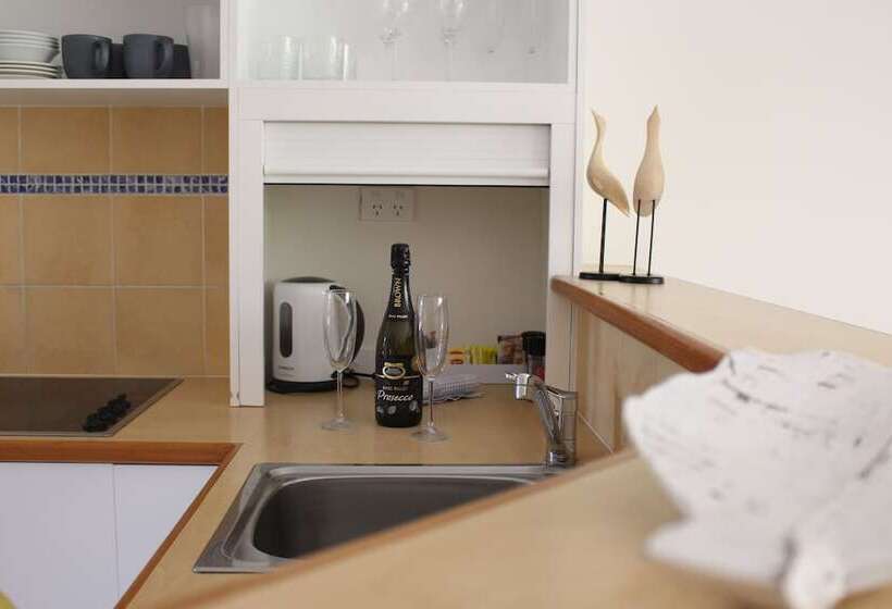 带花园景观的标准工作室, At The Sound Noosa Motel