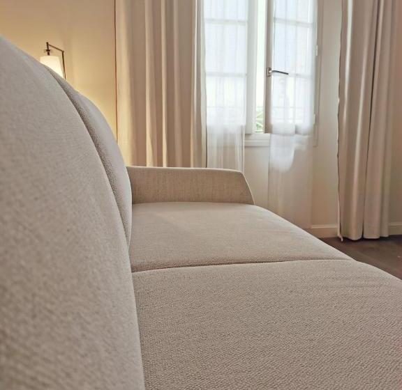 סוויטה יוקרתית, Le Clos Saint Martin Hôtel & Spa