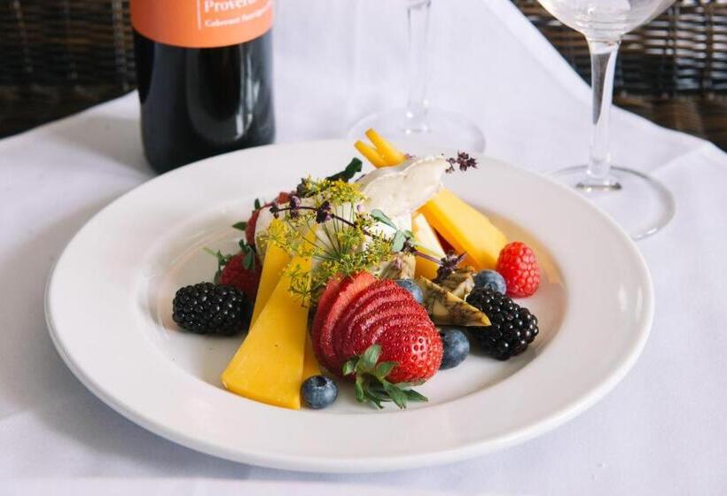 带大床的套房, The Brunswick