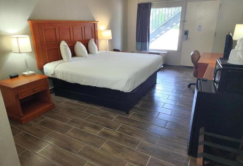 غرفة قياسية سرير كينج, Days Inn By Wyndham Hardeeville Near Hilton Head