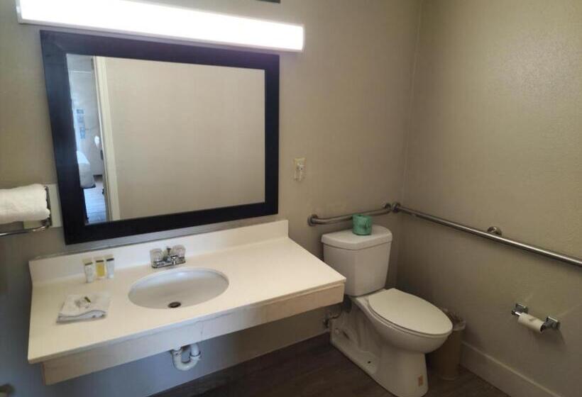 غرفة قياسية لذوى الاحتياجات الخاصة, Days Inn By Wyndham Hardeeville Near Hilton Head