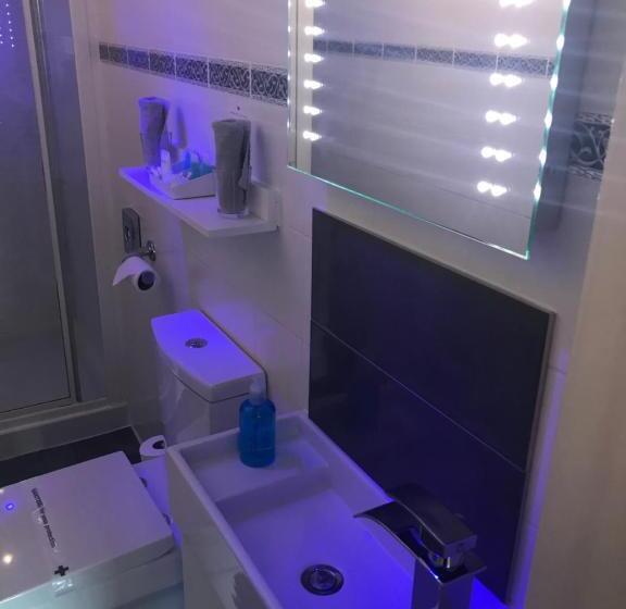 חדר אקונומי, Beechwood Ensuite Guest House