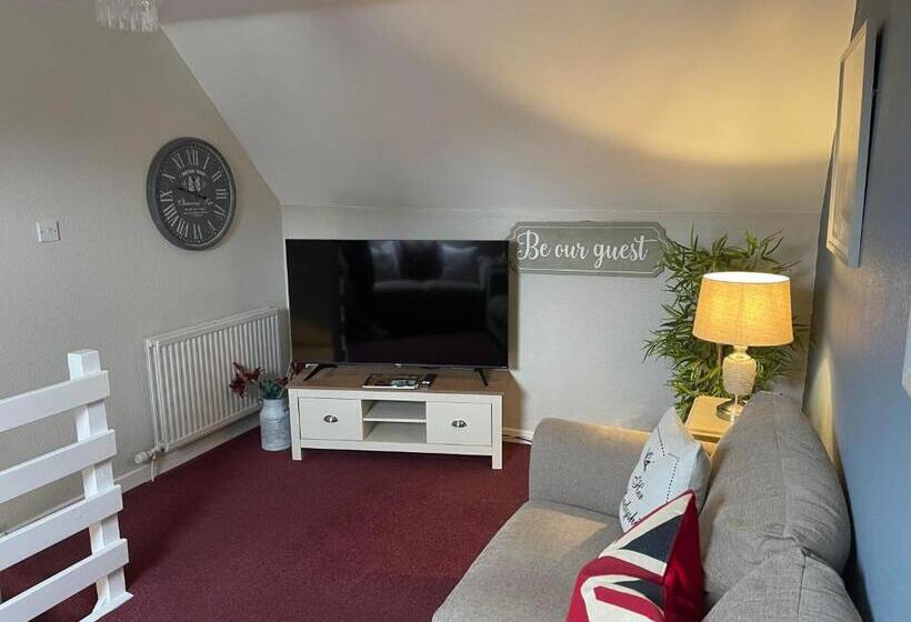 סוויטת ג'וניור דלוקס, Broadlands Adults Only