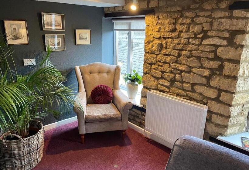 סוויטת סופריור, Broadlands Adults Only