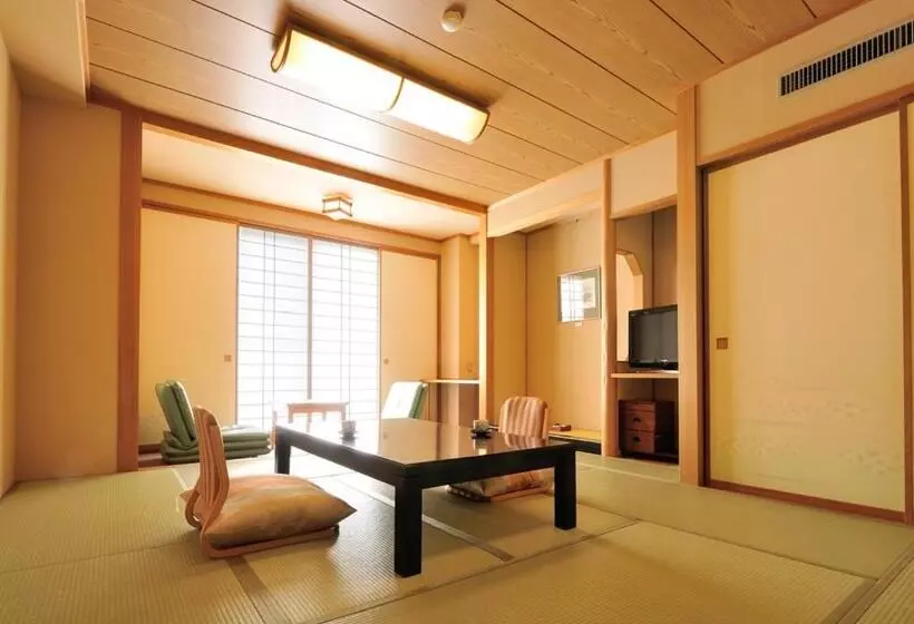 コンフォートトリプルルーム, Uematsuya
