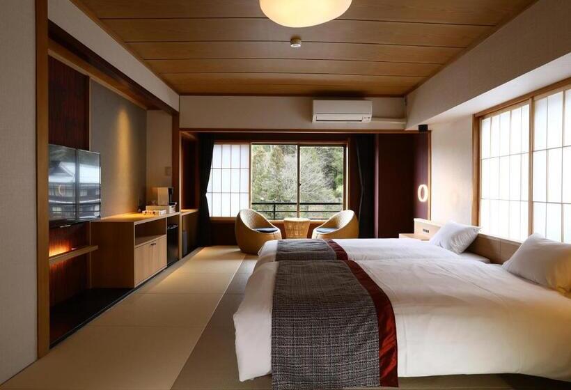 غرفة قياسية, Uematsuya