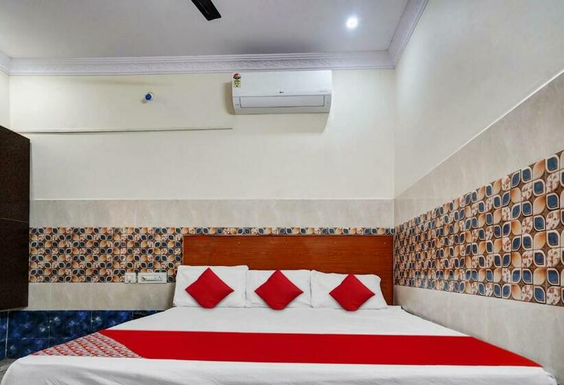 Трехместный Номер Классика, Oyo Flagship 80641 Sri Mahalakshmi Lodge