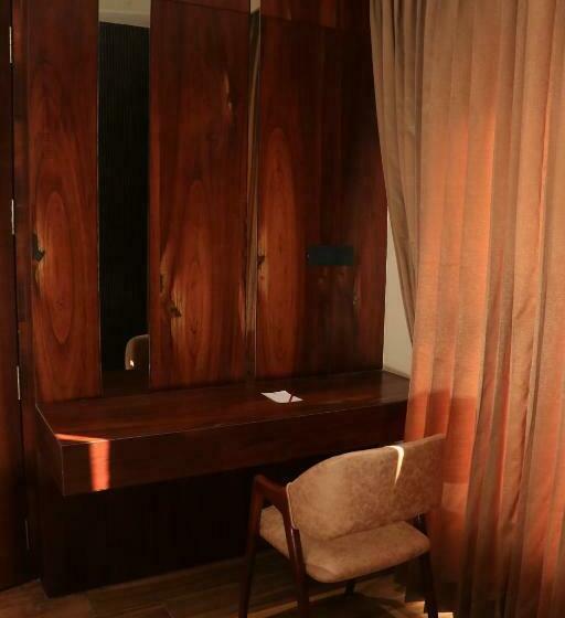 جناح, Rudra Royals