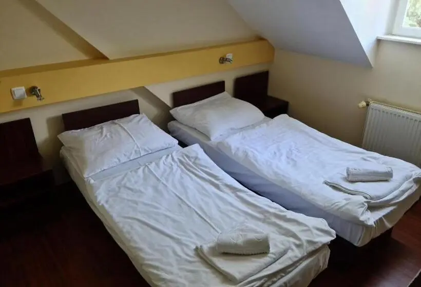 ベーシックトリプルルーム, Teleki Wattay Kastélyszálló