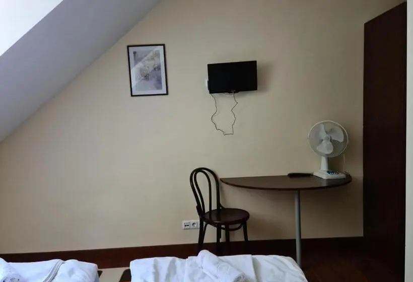 スタンダード４人部屋, Teleki Wattay Kastélyszálló