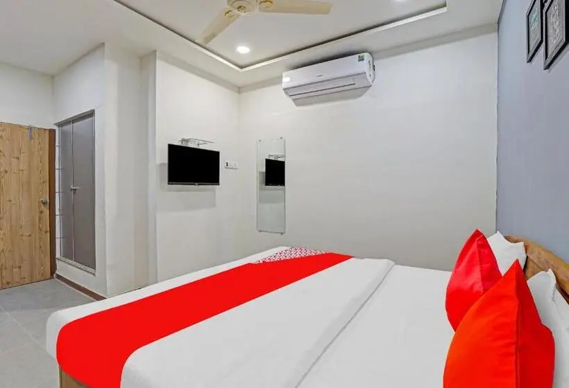 اتاق کلاسیک سه تخته, Super Hotel O King S Land