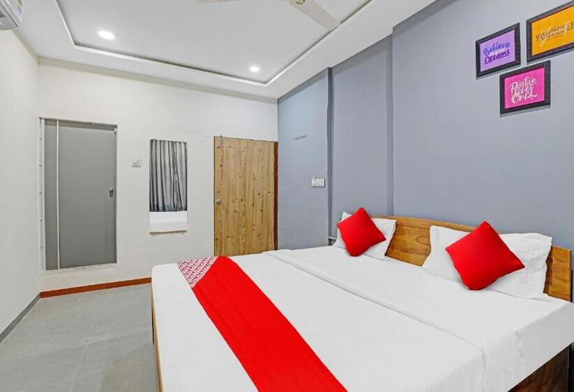 اتاق کلاسیک سه تخته, Super Hotel O King S Land