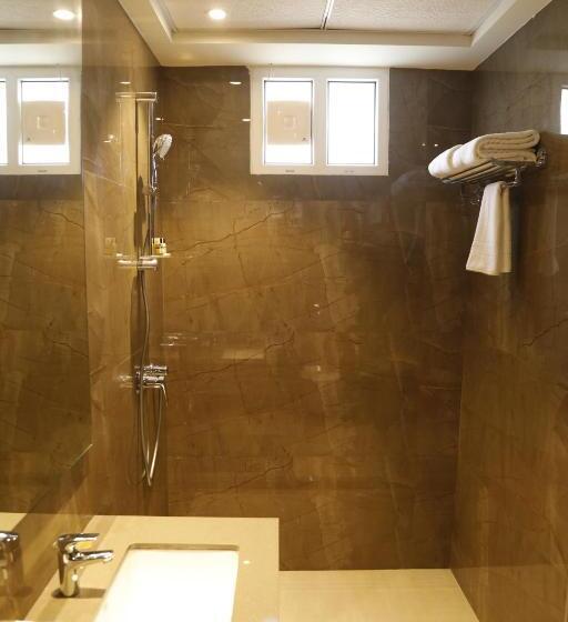 スタンダードルーム, The Royal Vista