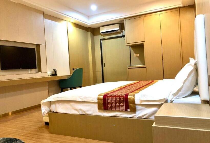 스탠다드 룸, Yun Feng