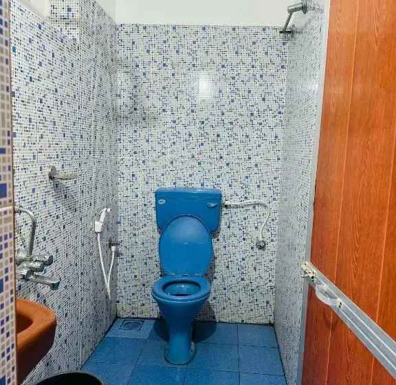 Habitació Estàndard, Swati
