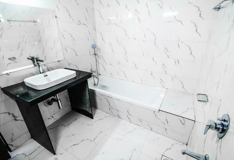 Стандартный Номер Кровать Кинг, Swati