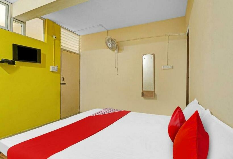 اتاق کلاسیک سه تخته, Flagship Sri Sai Boarding And Lodging