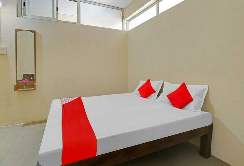 اتاق کلاسیک سه تخته, Flagship Sri Sai Boarding And Lodging