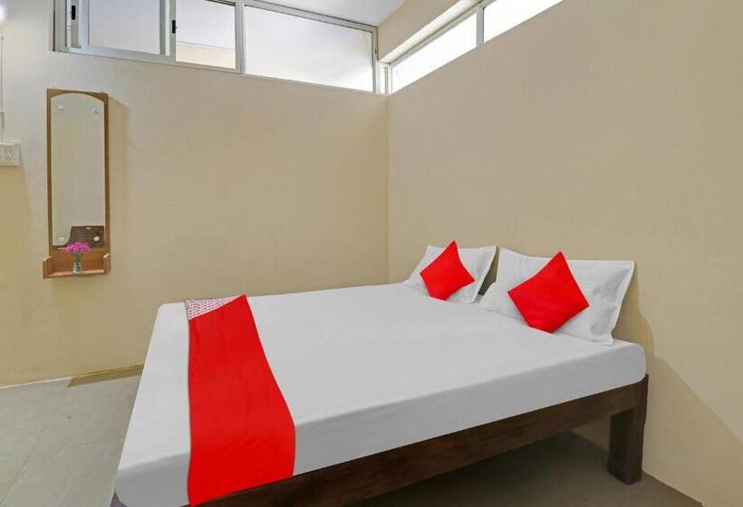 اتاق کلاسیک سه تخته, Flagship Sri Sai Boarding And Lodging