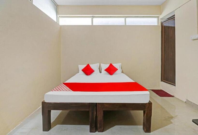 اتاق کلاسیک سه تخته, Flagship Sri Sai Boarding And Lodging