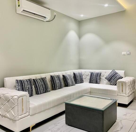 キングサイズベッドのスタンダードルーム, The Kamoda Resort