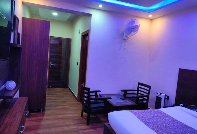 غرفة قياسية, The White Mountaina