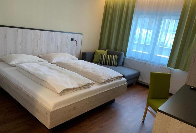 غرفة قياسية, Wild & Bolz Emotel